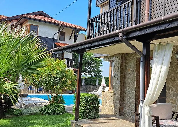 Villa Sani Village *