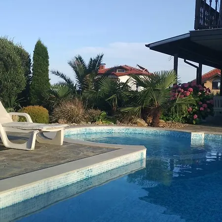 וילה Sani Village *